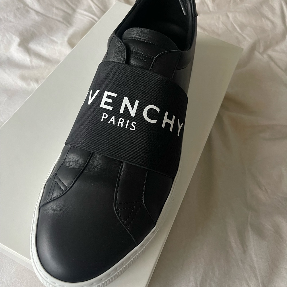 MEN GIVENCHY LOAFERS